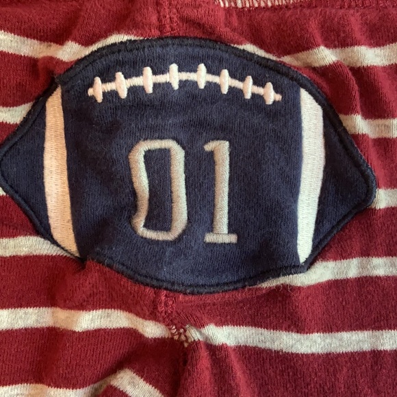 Carter’s “Hunk” Double Set Bundle - Picture 12 of 12